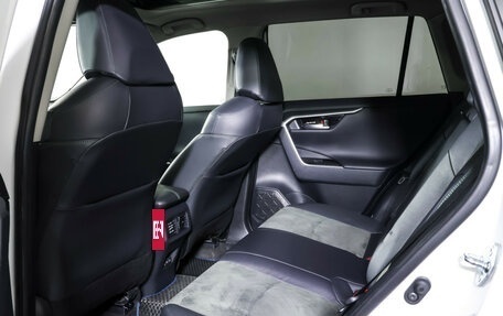 Toyota RAV4, 2022 год, 3 719 000 рублей, 12 фотография