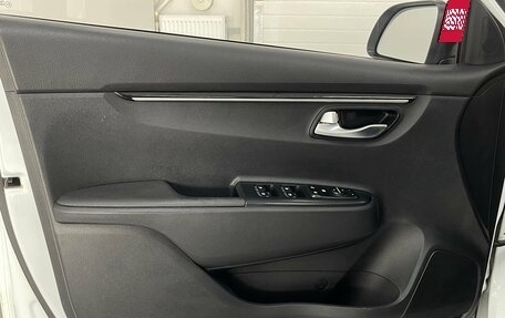 KIA Rio IV, 2018 год, 1 599 000 рублей, 18 фотография