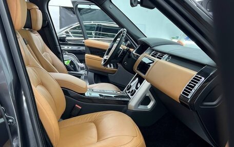 Land Rover Range Rover IV рестайлинг, 2020 год, 7 600 000 рублей, 12 фотография