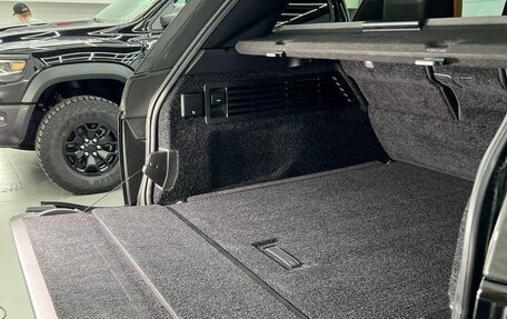 Land Rover Range Rover IV рестайлинг, 2020 год, 7 600 000 рублей, 17 фотография