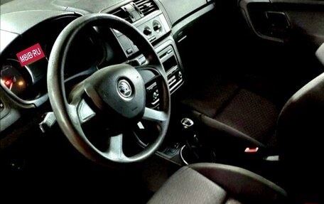 Skoda Fabia II, 2014 год, 559 000 рублей, 8 фотография