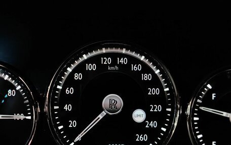 Rolls-Royce Cullinan, 2021 год, 45 000 000 рублей, 18 фотография