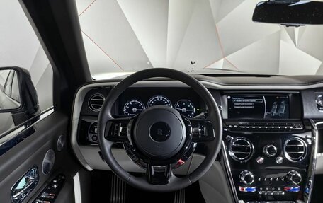 Rolls-Royce Cullinan, 2021 год, 45 000 000 рублей, 20 фотография