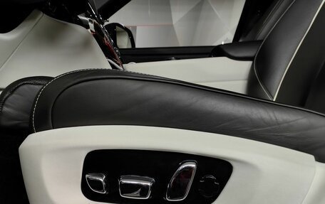 Rolls-Royce Cullinan, 2021 год, 45 000 000 рублей, 25 фотография