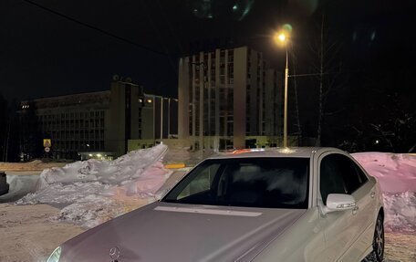 Mercedes-Benz E-Класс, 2008 год, 920 000 рублей, 1 фотография