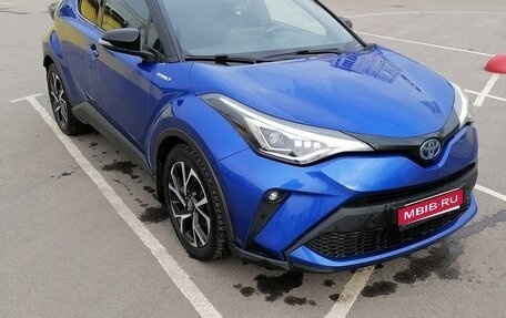 Toyota C-HR I рестайлинг, 2021 год, 2 799 000 рублей, 1 фотография