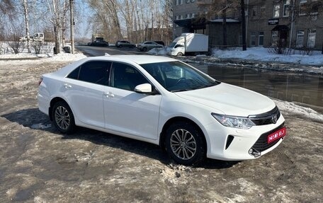 Toyota Camry, 2017 год, 2 300 000 рублей, 1 фотография