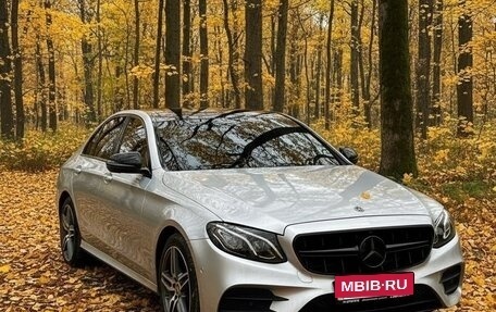 Mercedes-Benz E-Класс, 2017 год, 3 050 000 рублей, 1 фотография