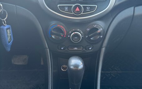 Hyundai Solaris II рестайлинг, 2013 год, 620 000 рублей, 13 фотография