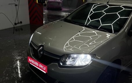 Renault Sandero II рестайлинг, 2015 год, 880 000 рублей, 11 фотография