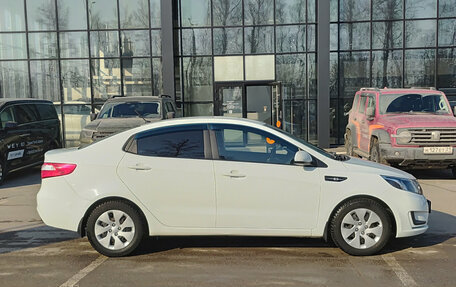 KIA Rio III рестайлинг, 2013 год, 900 000 рублей, 4 фотография