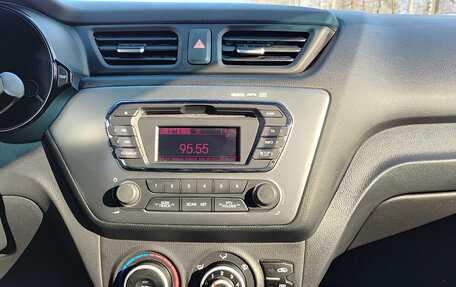 KIA Rio III рестайлинг, 2013 год, 900 000 рублей, 15 фотография