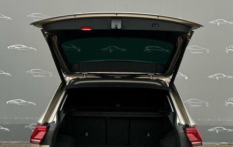 Volkswagen Tiguan II, 2018 год, 2 482 700 рублей, 16 фотография