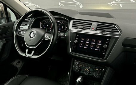 Volkswagen Tiguan II, 2018 год, 2 482 700 рублей, 18 фотография