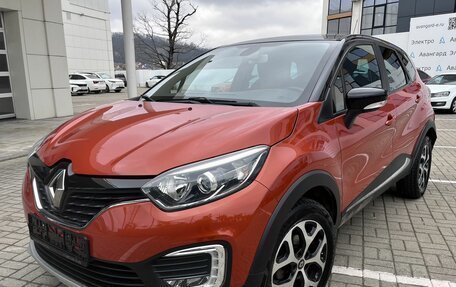 Renault Kaptur I рестайлинг, 2016 год, 1 290 000 рублей, 2 фотография