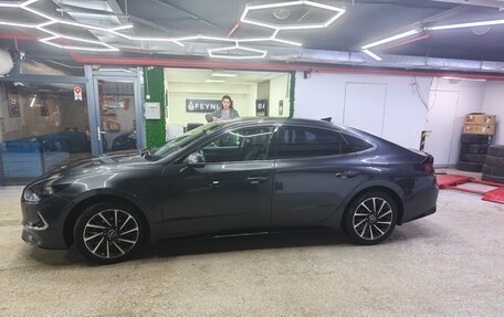 Hyundai Sonata VIII, 2021 год, 2 950 000 рублей, 2 фотография
