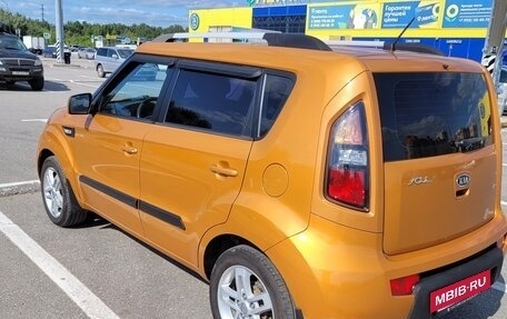 KIA Soul I рестайлинг, 2011 год, 700 000 рублей, 3 фотография