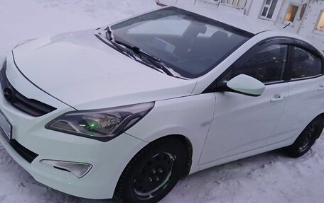 Hyundai Solaris II рестайлинг, 2016 год, 780 000 рублей, 2 фотография