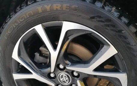 Toyota C-HR I рестайлинг, 2021 год, 2 799 000 рублей, 12 фотография