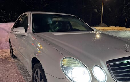 Mercedes-Benz E-Класс, 2008 год, 920 000 рублей, 3 фотография