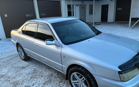 Toyota Camry, 1985 год, 460 000 рублей, 4 фотография