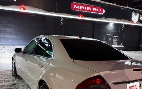 Mercedes-Benz E-Класс, 2008 год, 920 000 рублей, 4 фотография