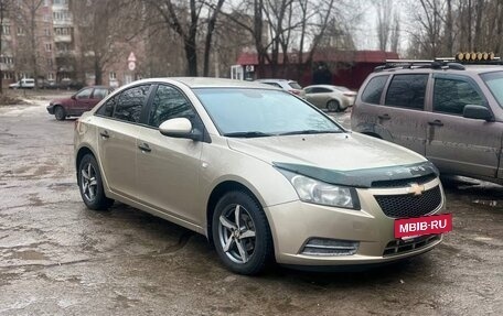 Chevrolet Cruze II, 2012 год, 595 000 рублей, 3 фотография