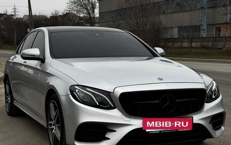 Mercedes-Benz E-Класс, 2017 год, 3 050 000 рублей, 3 фотография