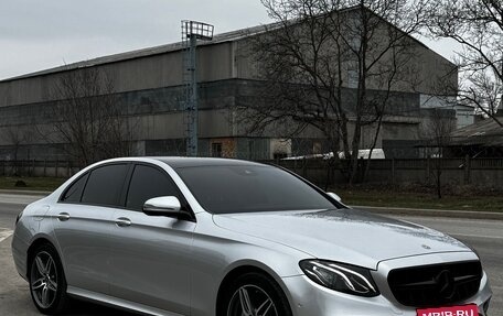 Mercedes-Benz E-Класс, 2017 год, 3 050 000 рублей, 4 фотография