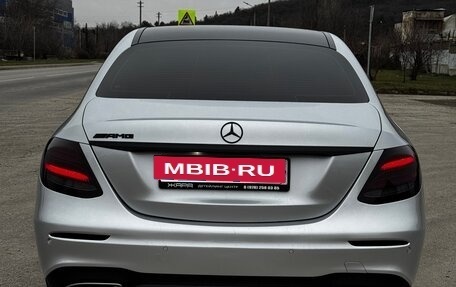 Mercedes-Benz E-Класс, 2017 год, 3 050 000 рублей, 8 фотография