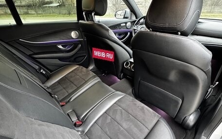 Mercedes-Benz E-Класс, 2017 год, 3 050 000 рублей, 22 фотография