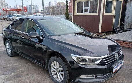 Volkswagen Passat B8 рестайлинг, 2019 год, 2 700 000 рублей, 2 фотография