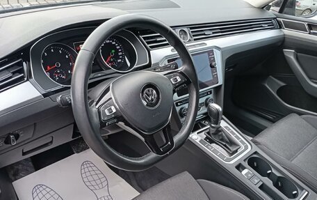 Volkswagen Passat B8 рестайлинг, 2019 год, 2 700 000 рублей, 8 фотография