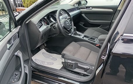 Volkswagen Passat B8 рестайлинг, 2019 год, 2 700 000 рублей, 7 фотография