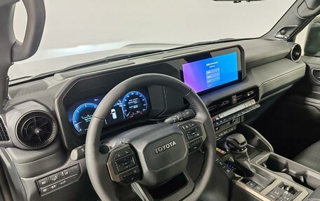 Toyota Land Cruiser Prado, 2025 год, 13 300 000 рублей, 30 фотография