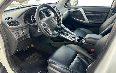 Mitsubishi Pajero Sport III рестайлинг, 2016 год, 2 774 000 рублей, 9 фотография