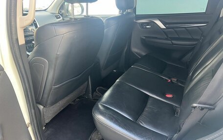 Mitsubishi Pajero Sport III рестайлинг, 2016 год, 2 774 000 рублей, 16 фотография