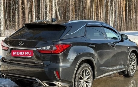 Lexus RX IV рестайлинг, 2018 год, 4 500 000 рублей, 5 фотография