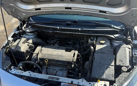 Opel Astra J, 2010 год, 8 фотография