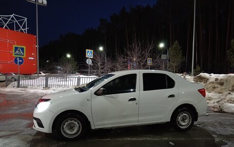 Renault Logan II, 2019 год, 490 000 рублей, 2 фотография