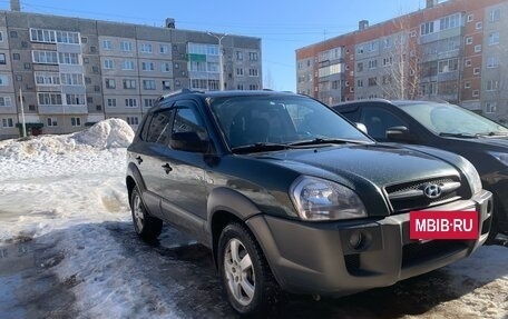 Hyundai Tucson III, 2007 год, 665 000 рублей, 3 фотография