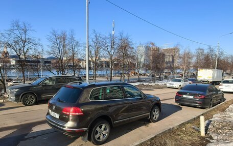 Volkswagen Touareg III, 2015 год, 2 590 000 рублей, 4 фотография