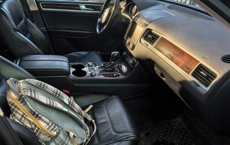 Volkswagen Touareg III, 2015 год, 2 590 000 рублей, 15 фотография