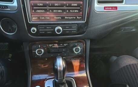 Volkswagen Touareg III, 2015 год, 2 590 000 рублей, 12 фотография