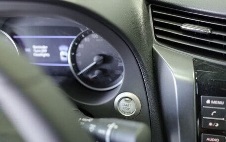 Nissan Navara (Frontier), 2025 год, 3 350 000 рублей, 14 фотография