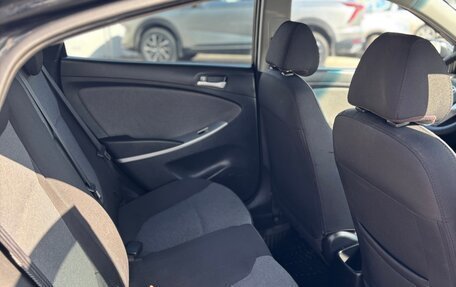 Hyundai Solaris II рестайлинг, 2013 год, 825 000 рублей, 16 фотография