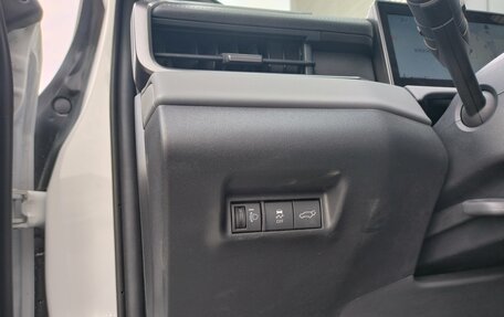 Toyota RAV4, 2026 год, 4 990 000 рублей, 30 фотография