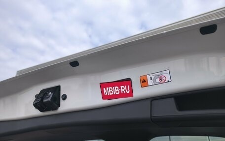 Toyota RAV4, 2026 год, 4 990 000 рублей, 16 фотография