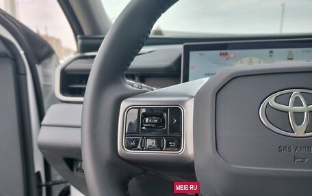 Toyota RAV4, 2026 год, 4 990 000 рублей, 31 фотография