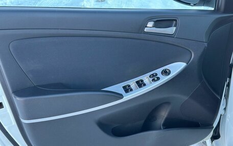 Hyundai Solaris II рестайлинг, 2015 год, 760 000 рублей, 10 фотография